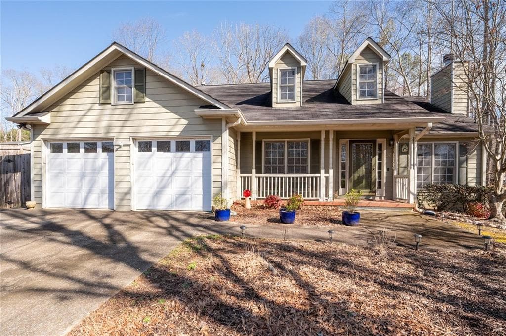 3 bedroom, 2 bathroom single family residence sold at 52 Stevenson Trail, Dallas, GA 30132