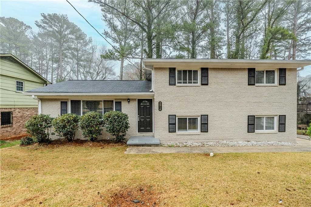 6 bedroom, 2 bathroom single family residence sold at 2916 Lloyd Road, Decatur, GA 30034