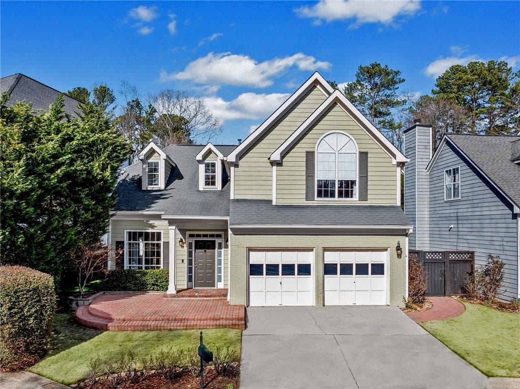4 bedroom, 3 bathroom single family residence sold at 545 S Riversong Lane, Roswell, GA 30022