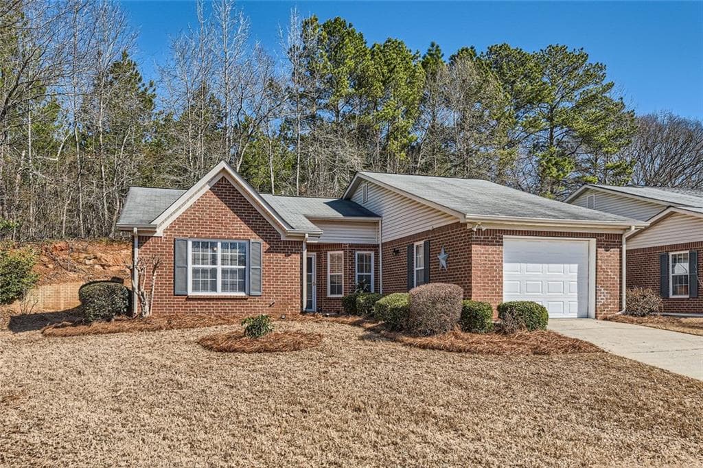 2 bedroom, 2 bathroom townhouse sold at 175 LAGRANGE Court, Fayetteville, GA 30214