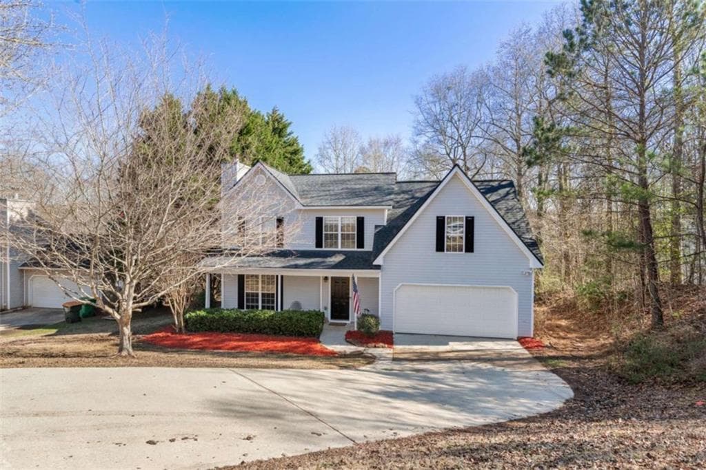 3 bedroom, 3 bathroom single family residence sold at 815 Sterling Place, Monroe, GA 30656