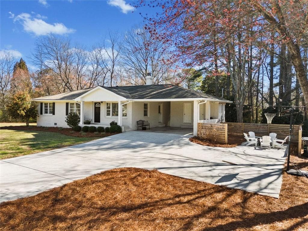 3 bedroom, 2 bathroom single family residence sold at 970 Kennesaw Due West Road, Kennesaw, GA 30152