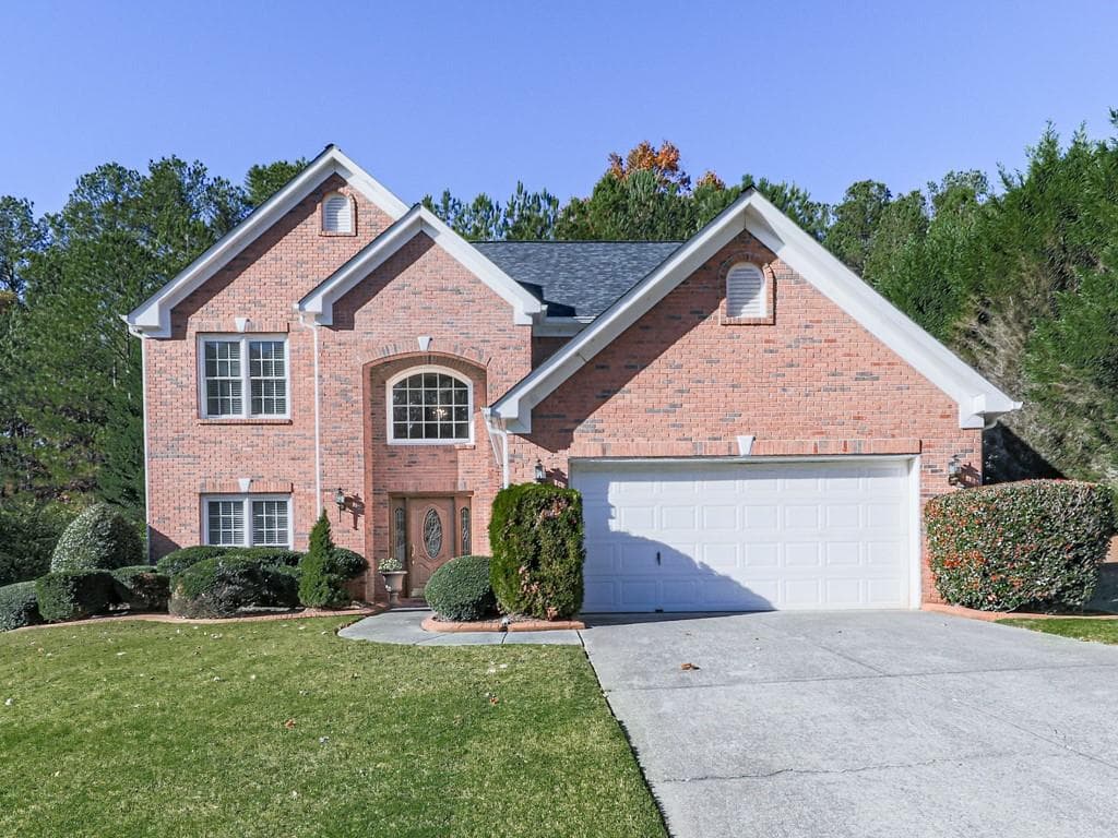 4 bedroom, 3 bathroom, 2,320 sq ft single family residence sold at 1012 Blankets Creek (15N08E-00000-004-000) Drive, Canton, GA 30114