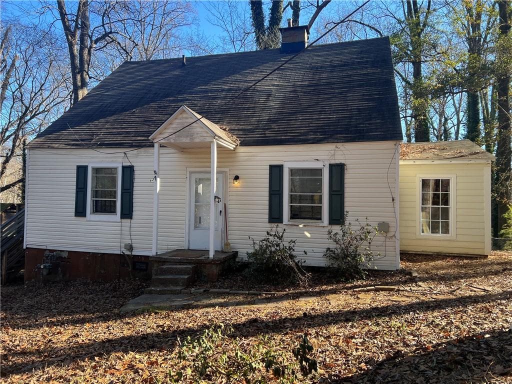 4 bedroom, 2 bathroom, 1,320 sq ft single family residence sold at 986 Sloan Circle, Atlanta, GA 30316