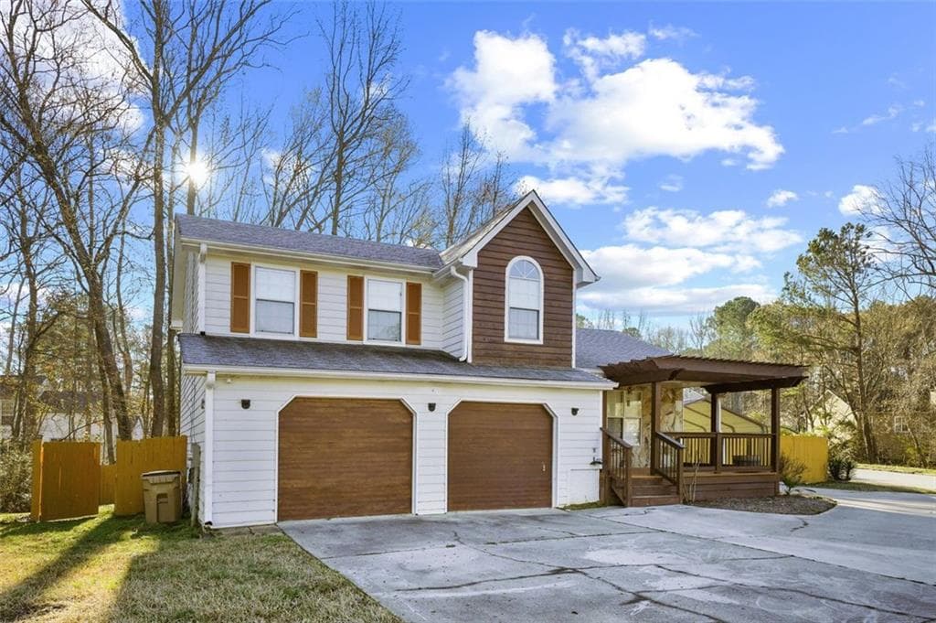 3 bedroom, 3 bathroom single family residence sold at 10846 SUNFIELD Way, Hampton, GA 30228