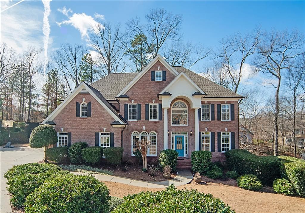7 bedroom, 5 bathroom single family residence sold at 6195 Mountainwell Drive, Roswell, GA 30075