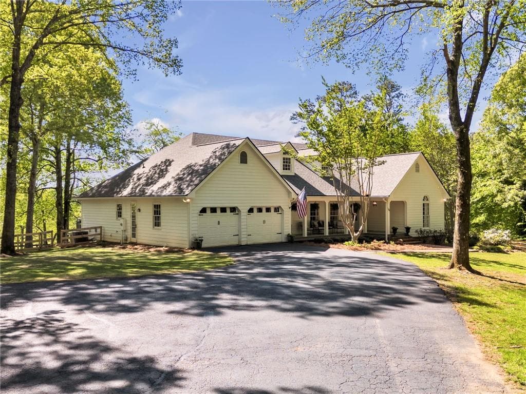 5 bedroom, 3 bathroom, 2,773 sq ft single family residence sold at 161 Amy Lane, Canton, GA 30115