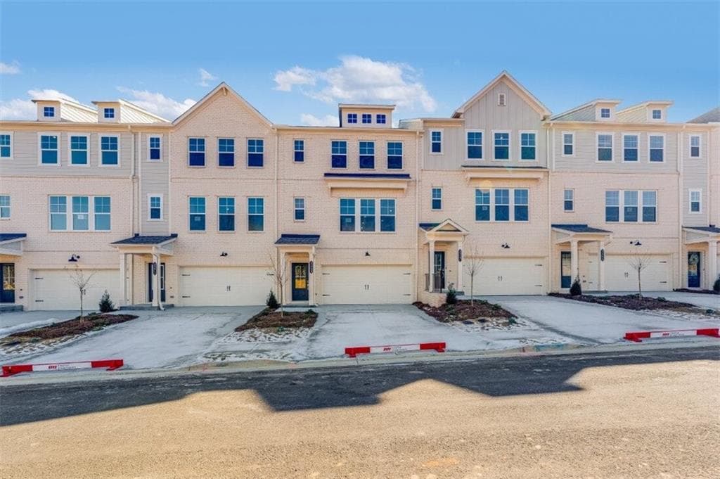 4 bedroom, 4 bathroom townhouse sold at 3269 Durston Court, Dacula, GA 30019