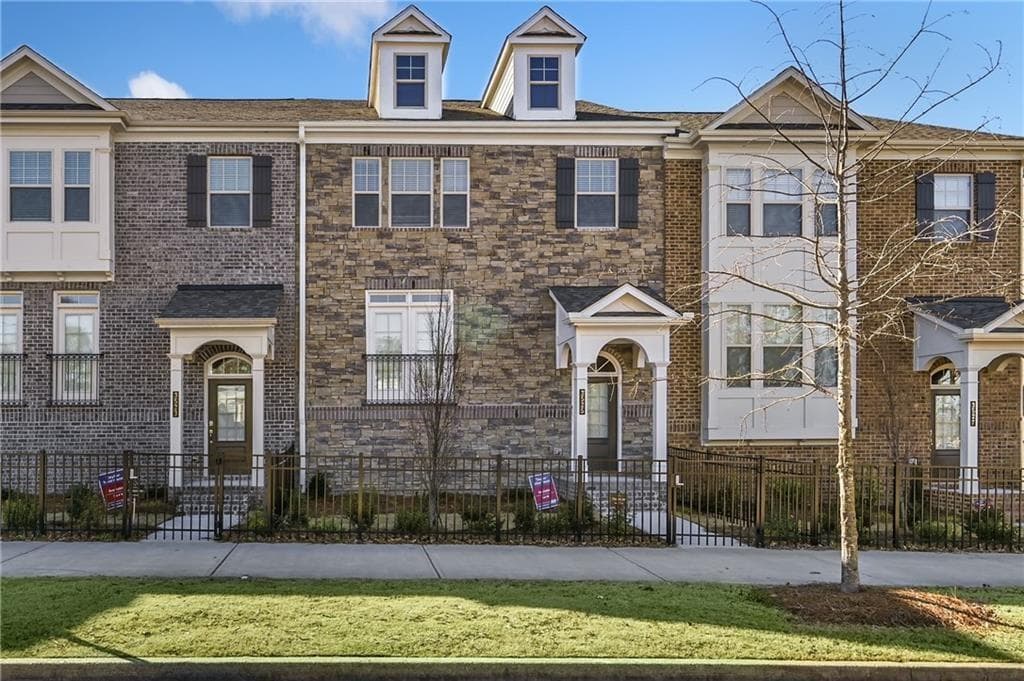 3 bedroom, 4 bathroom townhouse sold at 3533 Koyla Landing 5, Chamblee, GA 30341