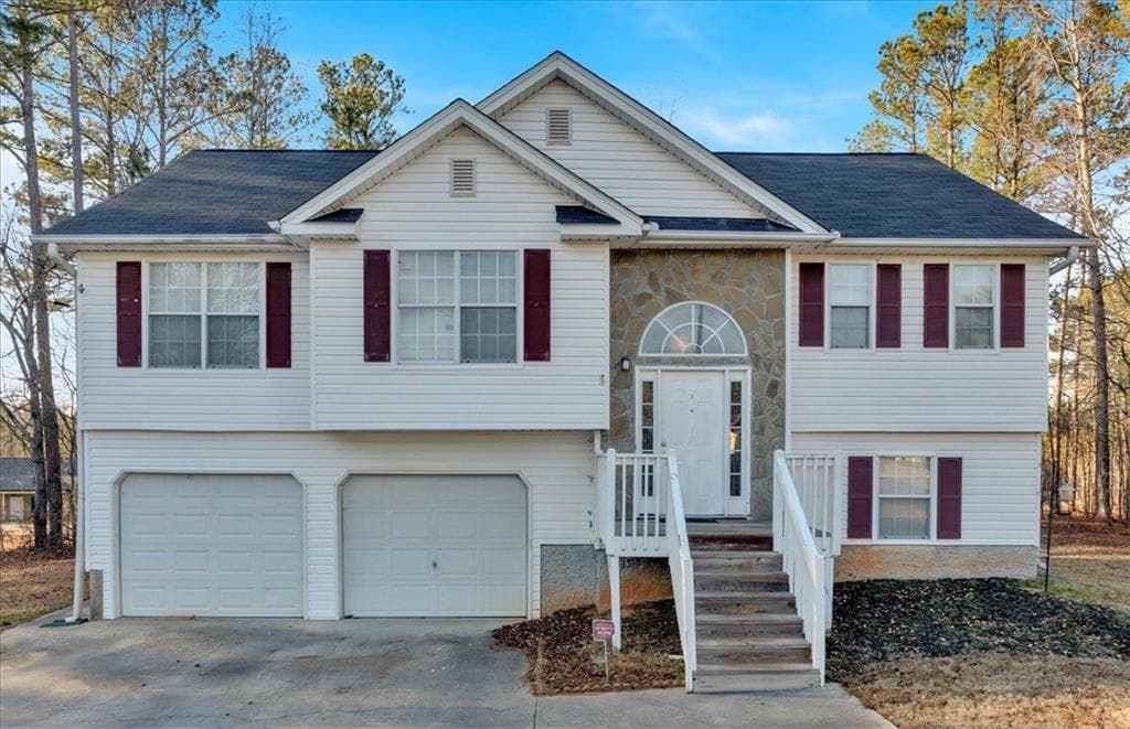 3 bedroom, 2 bathroom, 1,229 sq ft single family residence sold at 604 Princeton Drive, Dallas, GA 30157