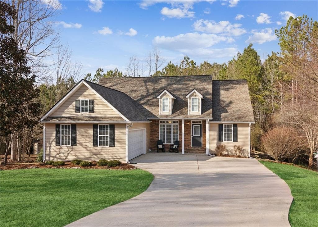 6820 Autumn Hills Drive, Cumming, GA 30028 — most recent listing photo