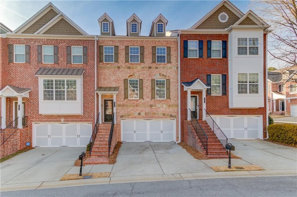3 bedroom, 4 bathroom townhouse sold at 3396 Kiveton Court, Peachtree Corners, GA 30092