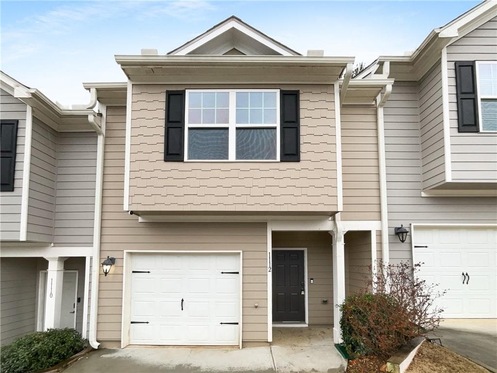 3 bedroom, 3 bathroom, 1,166 sq ft townhouse sold at 1112 Highwood Lane, Atlanta, GA 30344