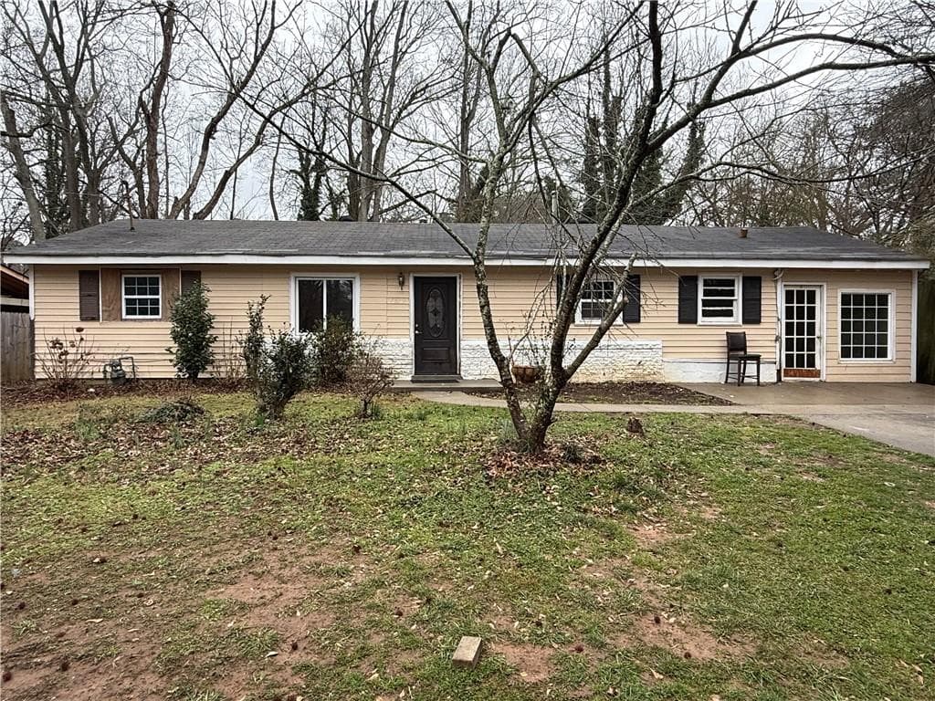 4 bedroom, 2 bathroom single family residence sold at 1819 Waldrep Circle, Marietta, GA 30060
