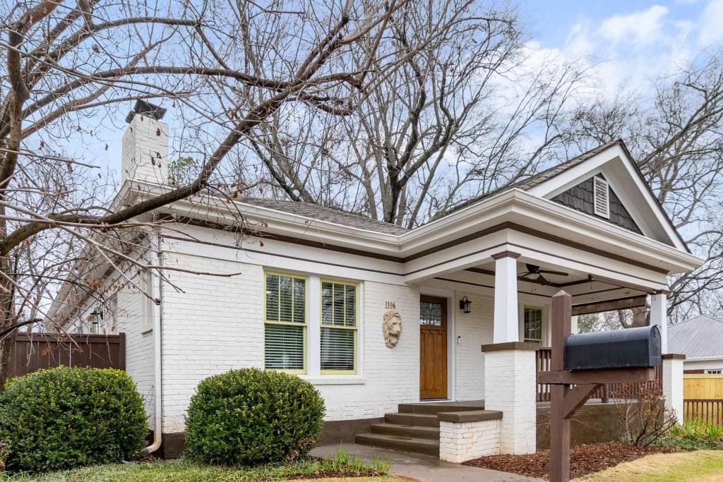 3 bedroom, 2 bathroom, 2,049 sq ft single family residence sold at 1106 Sanders Avenue, Atlanta, GA 30316