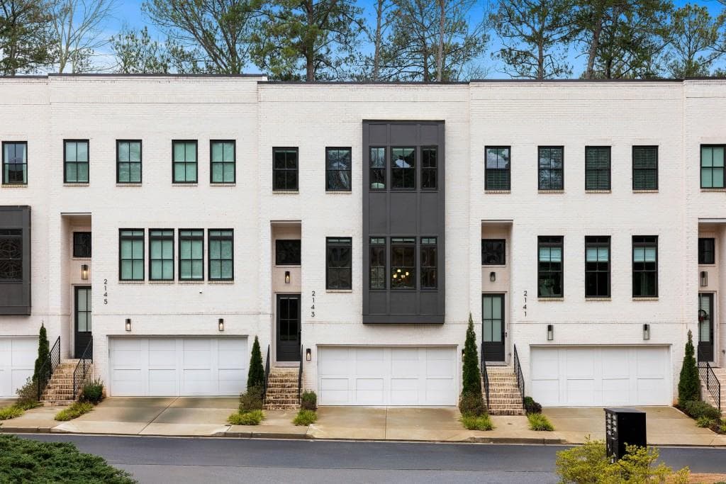 4 bedroom, 4 bathroom townhouse sold at 2143 Druid Fields Lane, Decatur, GA 30033