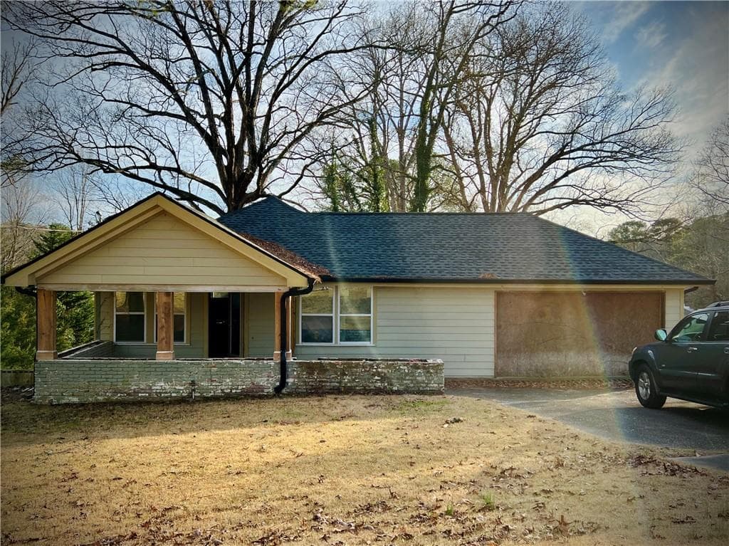 3 bedroom, 2 bathroom, 1,014 sq ft single family residence sold at 2960 Hogan Road, Atlanta, GA 30344