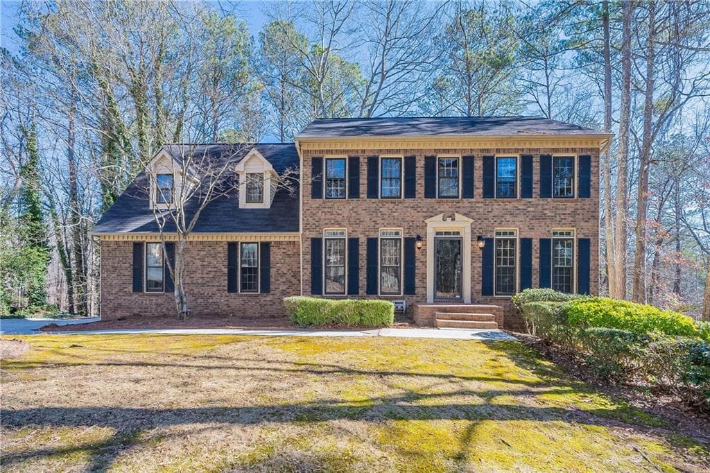 4 bedroom, 3 bathroom single family residence sold at 5086 Stoneywood Circle, Mableton, GA 30126