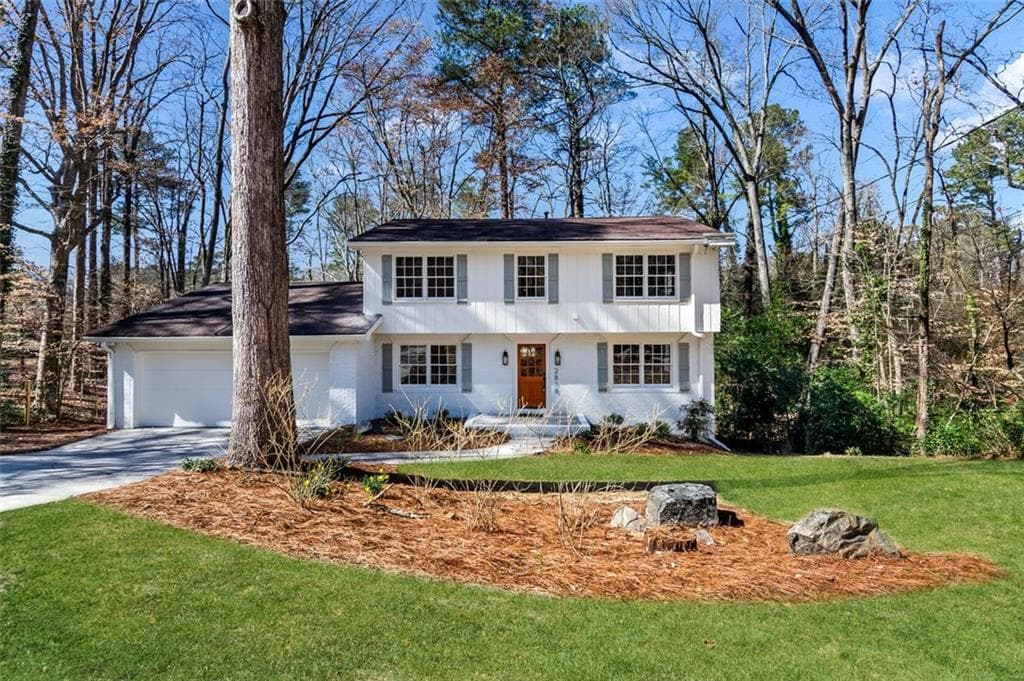 5 bedroom, 3 bathroom single family residence sold at 2818 Thornbriar Road, Atlanta, GA 30340