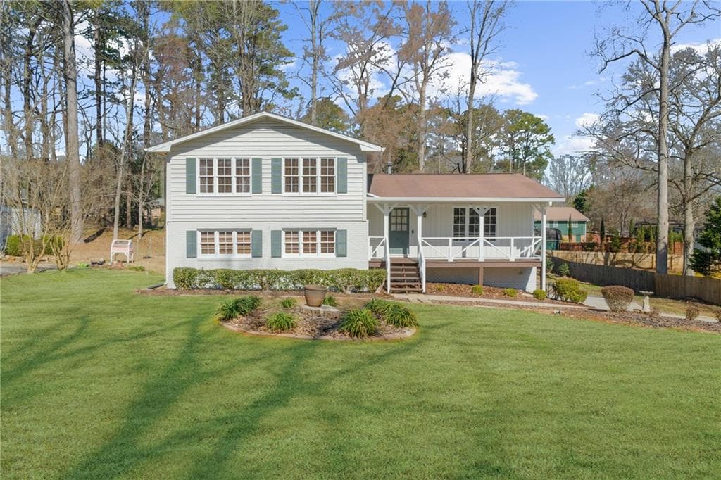 5 bedroom, 3 bathroom single family residence sold at 322 Foxfire Drive, Smyrna, GA 30082