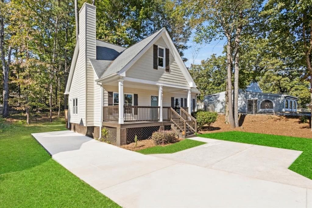 3 bedroom, 3 bathroom single family residence sold at 3131 Washington Road, Atlanta, GA 30344