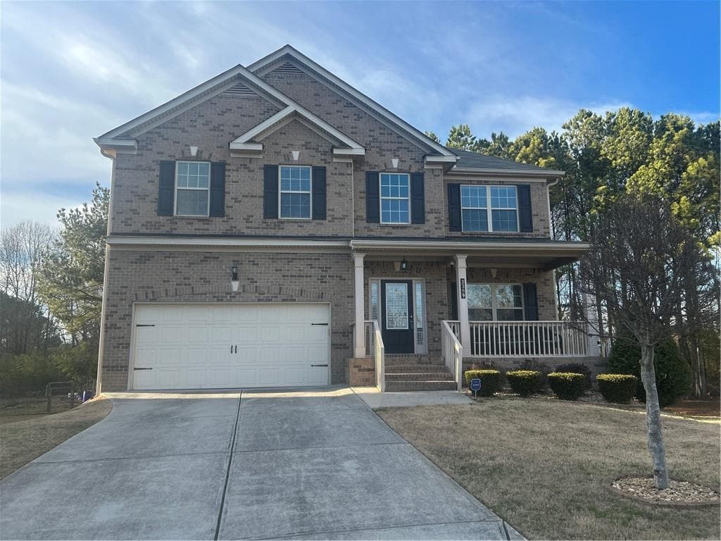 4 bedroom, 4 bathroom single family residence sold at 3309 Gardenside Walk, Loganville, GA 30052