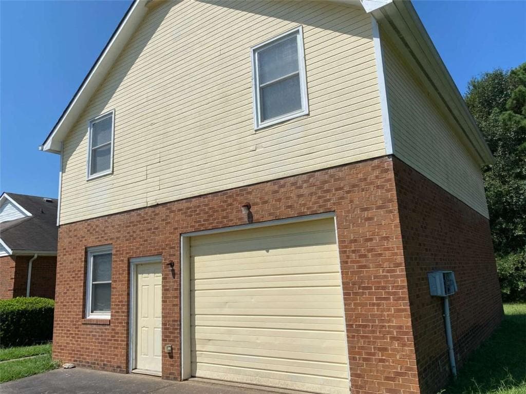2822 Briar Hill Lane, Conyers, GA 30013 — most recent listing photo