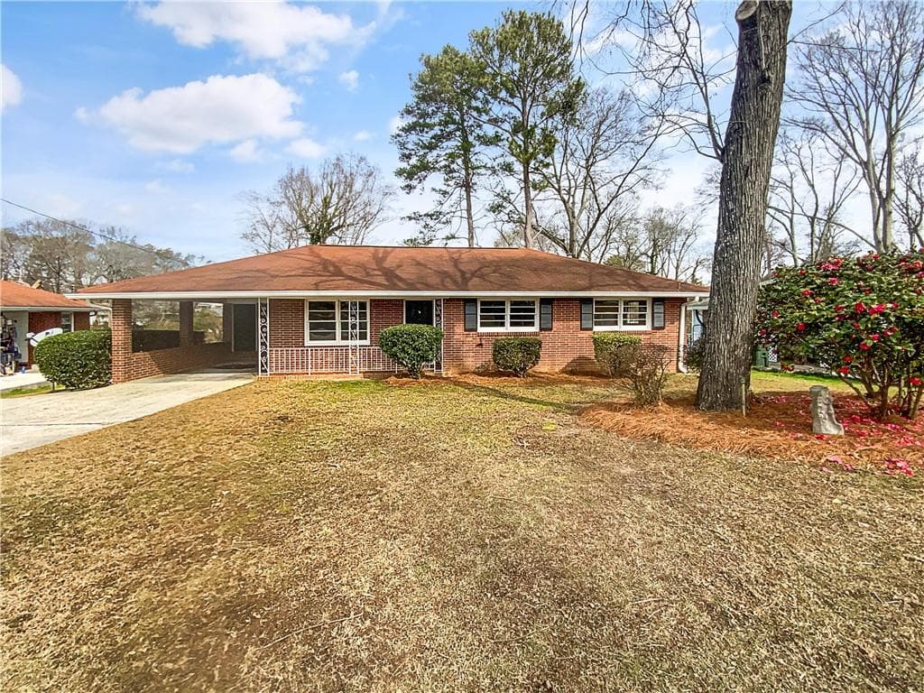 3 bedroom, 2 bathroom single family residence sold at 1742 Mural Drive, Morrow, GA 30260