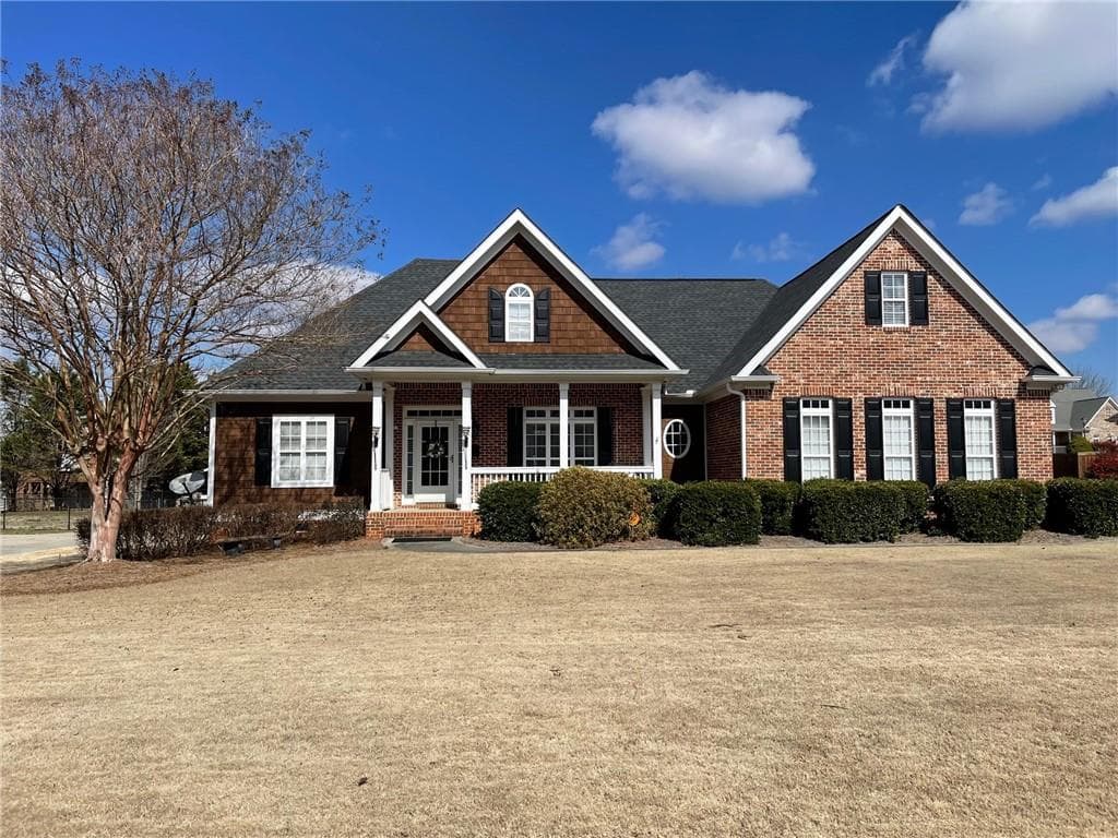 4 bedroom, 3 bathroom single family residence sold at 26 Berkshire Drive, Cartersville, GA 30120