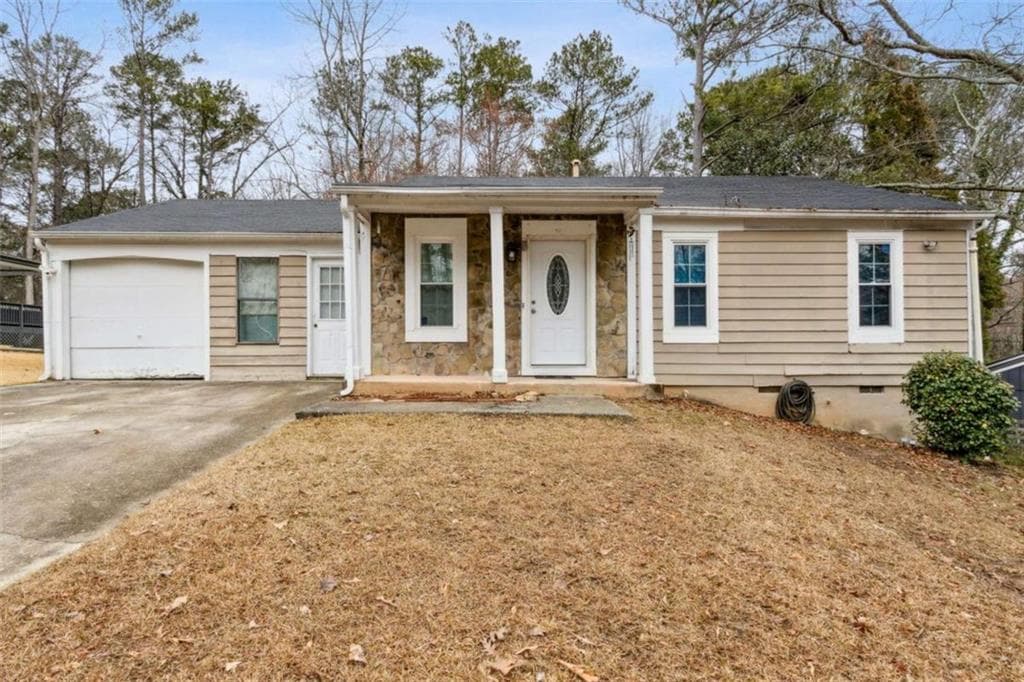 3 bedroom, 2 bathroom single family residence sold at 4053 Overland Trail, Snellville, GA 30039