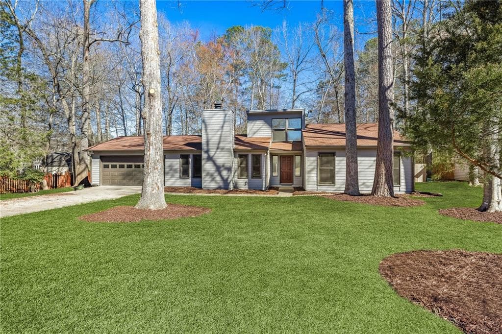 3 bedroom, 2 bathroom single family residence sold at 4323 Whitecap Lane, Peachtree Corners, GA 30092