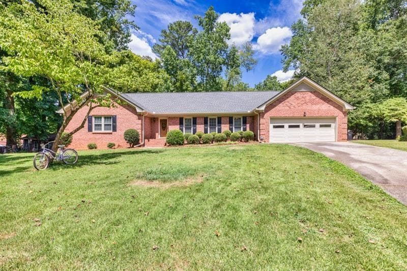 3 bedroom, 3 bathroom single family residence sold at 4167 Mill Stone Court, Peachtree Corners, GA 30092