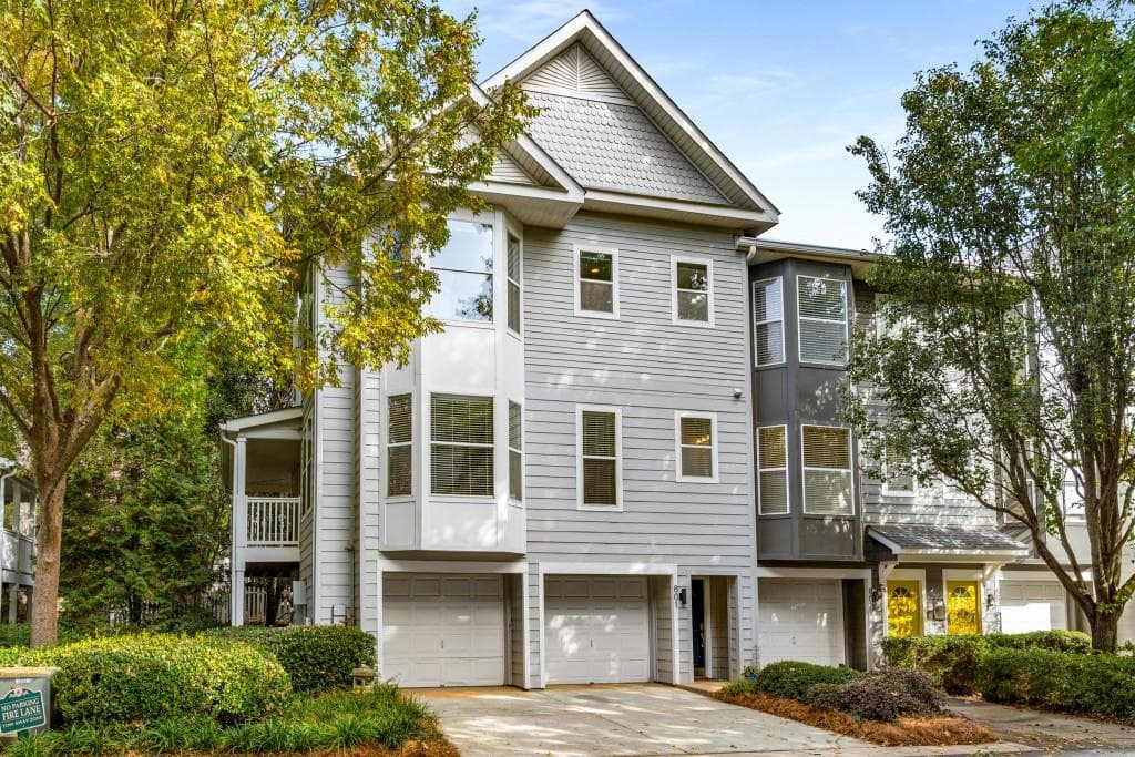 3 bedroom, 3 bathroom townhouse sold at 951 Glenwood Avenue 801, Atlanta, GA 30316