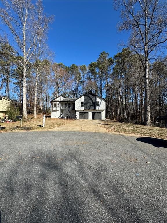3 bedroom, 2 bathroom single family residence sold at 2520 Deerfield Drive, Kennesaw, GA 30144