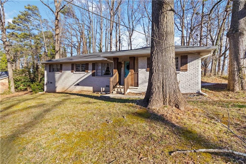 3 bedroom, 2 bathroom single family residence sold at 4388 Coleman Drive, Stone Mountain, GA 30083