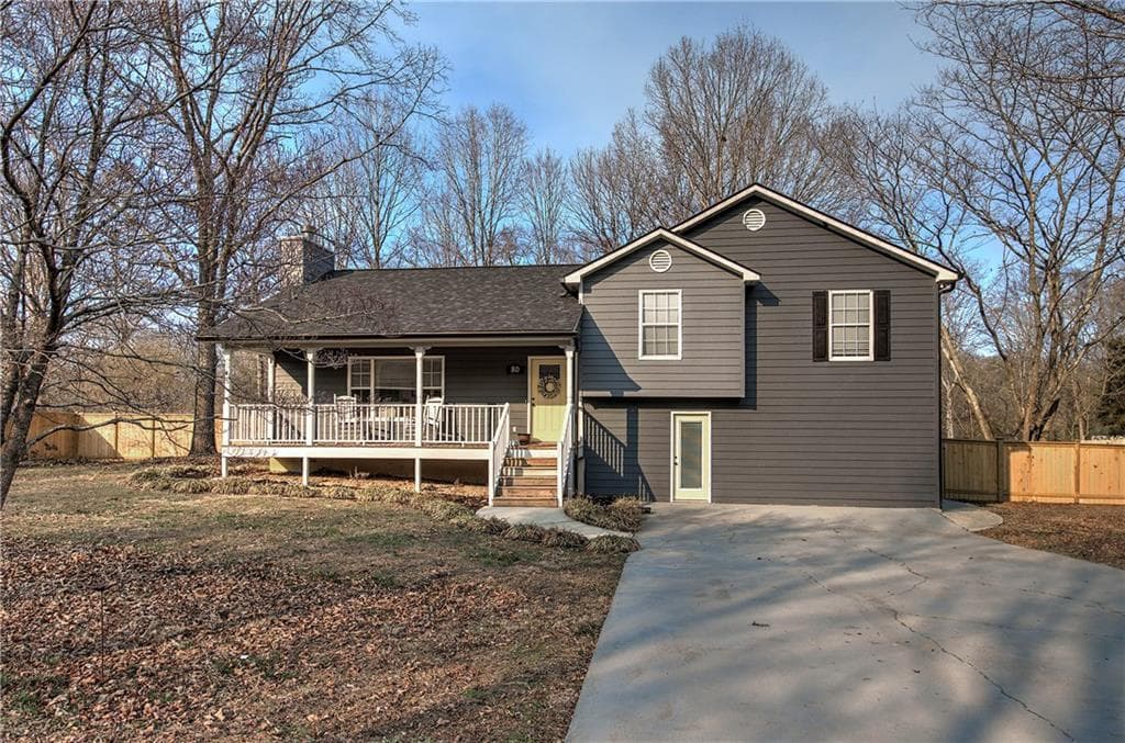 3 bedroom, 2 bathroom single family residence sold at 80 Lazy Water Drive, Cartersville, GA 30120