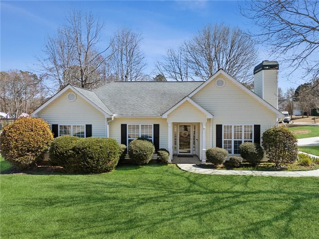 3 bedroom, 2 bathroom single family residence sold at 100 Ficus Lane, Fayetteville, GA 30215