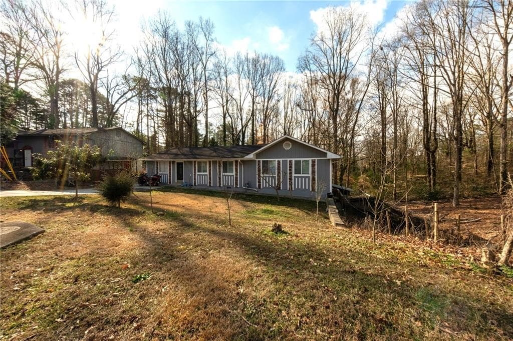 8 bedroom, 4 bathroom single family residence sold at 5332 Audubon Place, Norcross, GA 30093