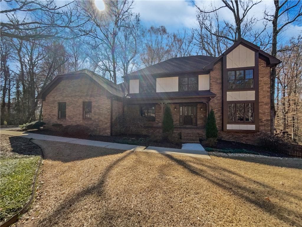 3 bedroom, 4 bathroom, 4,558 sq ft single family residence sold at 2375 Muirfield Way, Duluth, GA 30096