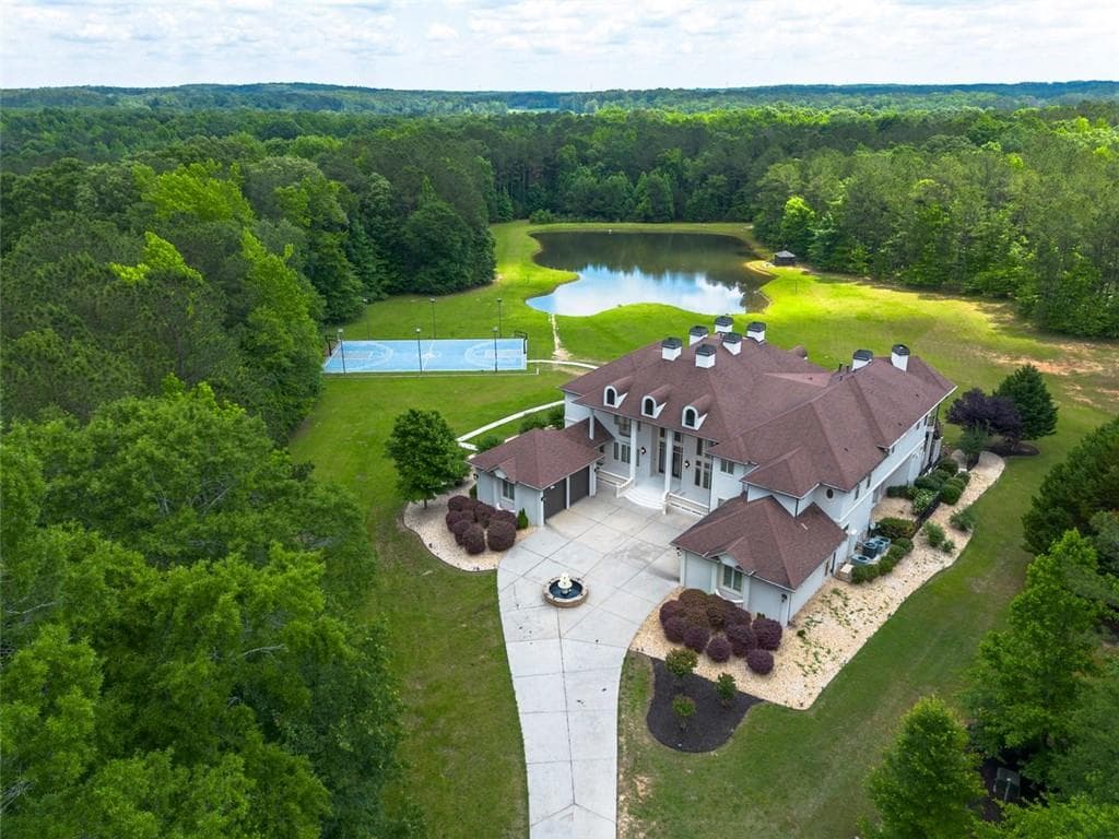 6 bedroom, 9 bathroom single family residence sold at 535 Waters Way, Fayetteville, GA 30215