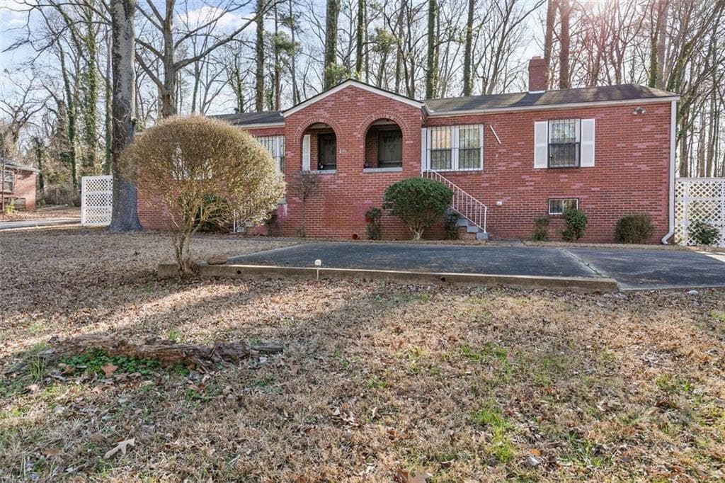 4 bedroom, 2 bathroom single family residence sold at 162 FAIRBURN Road, Atlanta, GA 30331