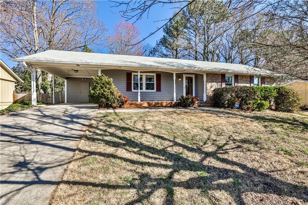 3 bedroom, 2 bathroom, 1,273 sq ft single family residence sold at 3549 Creatwood Trail, Smyrna, GA 30080