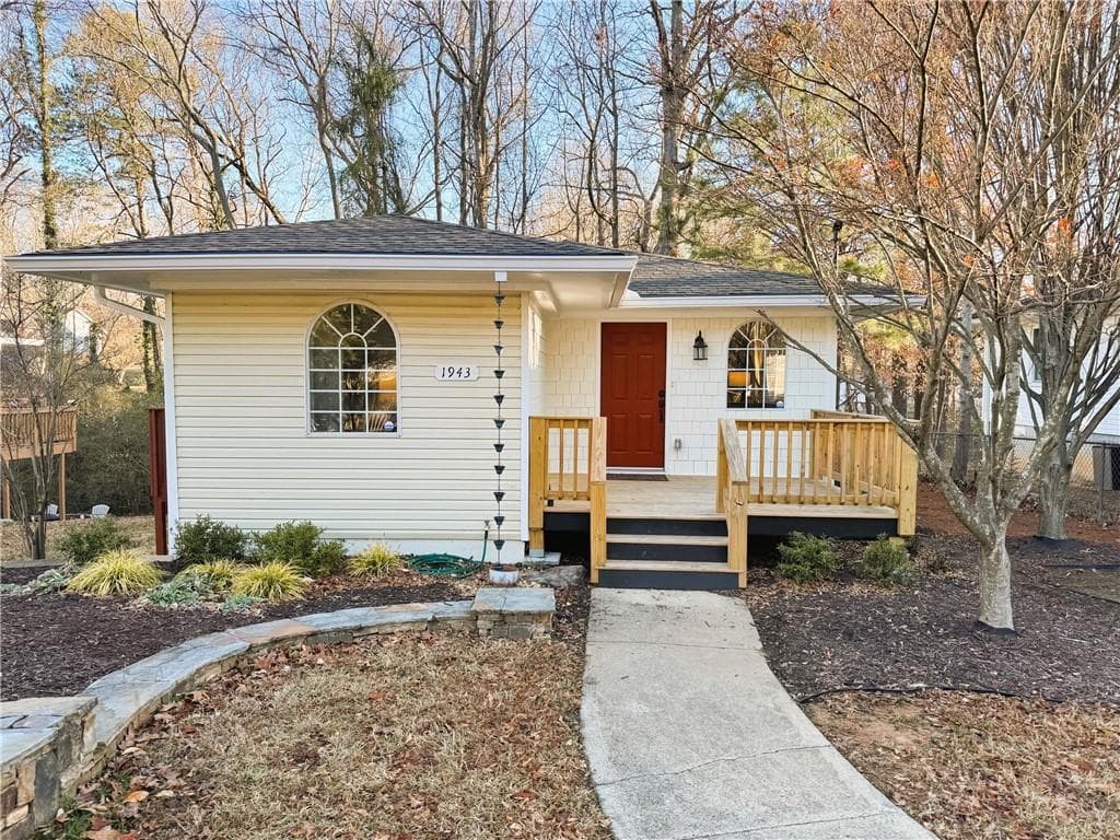 3 bedroom, 2 bathroom single family residence sold at 1943 Main Street, Atlanta, GA 30318