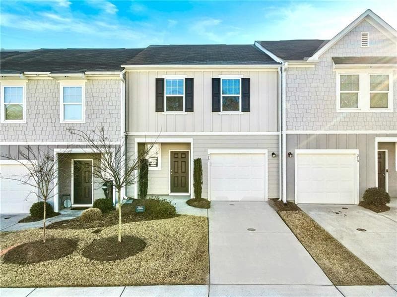 2 bedroom, 3 bathroom townhouse sold at 217 Grand Central Way, Cartersville, GA 30120