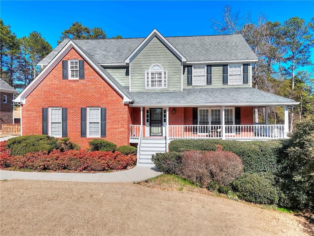 4 bedroom, 3 bathroom single family residence sold at 3064 Zermatt Way, Snellville, GA 30078