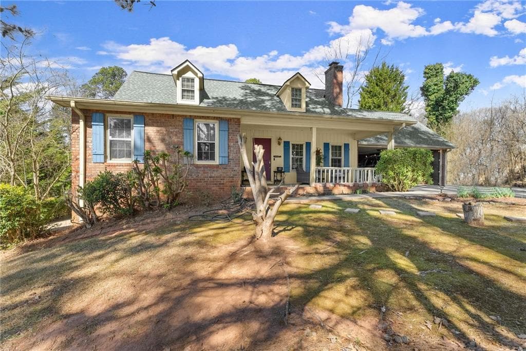 5 bedroom, 3 bathroom single family residence sold at 3183 Clarks Bridge Road, Gainesville, GA 30506