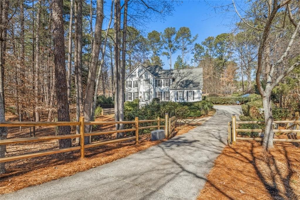 2060 Henderson Heights Trail, Milton, GA 30004 — most recent listing photo