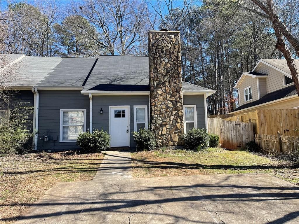 2 bedroom, 2 bathroom townhouse sold at 1039 Whitfield Court, Smyrna, GA 30080