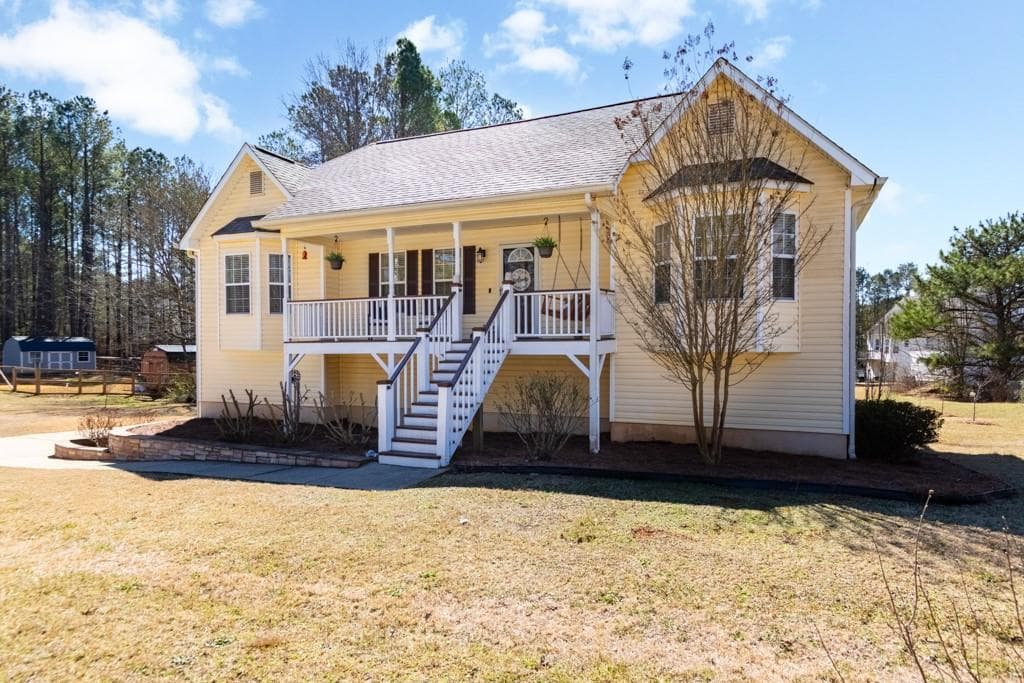 3 bedroom, 2 bathroom single family residence sold at 151 Berkshire Drive, Hiram, GA 30141