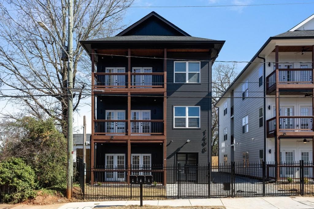 triplex sold at 1498 Murphy Avenue, Atlanta, GA 30310